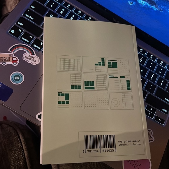 Grower's‎ Friend : A Veggie Gardener's Workbook - Picture 4 of 4